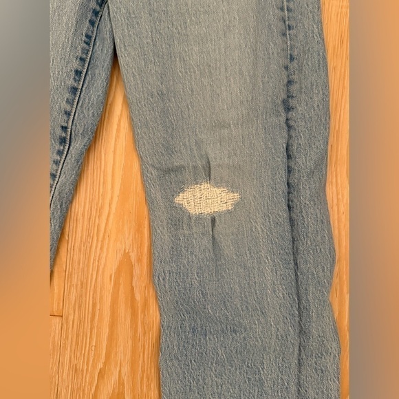 Levi's Light Blue Straight Leg Jeans - Picture 5 of 7
